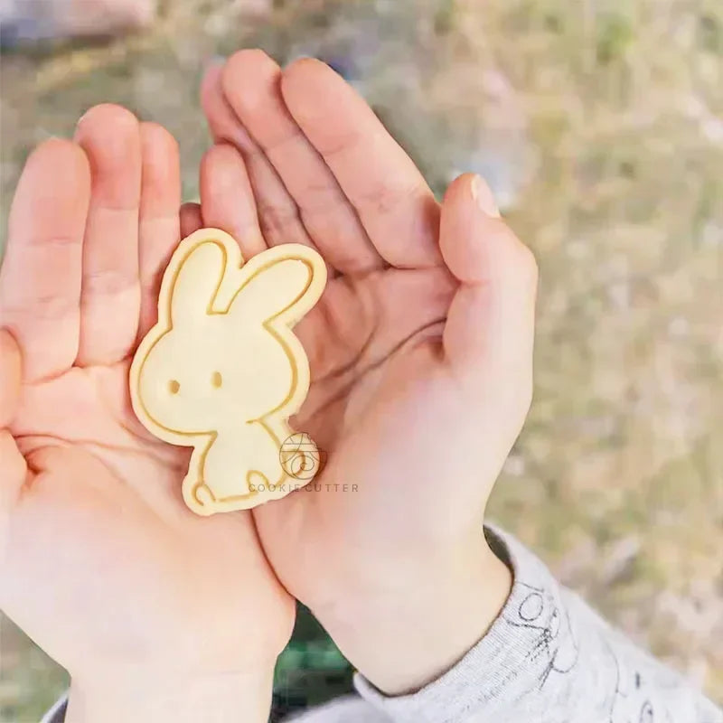 Lapin et fleur